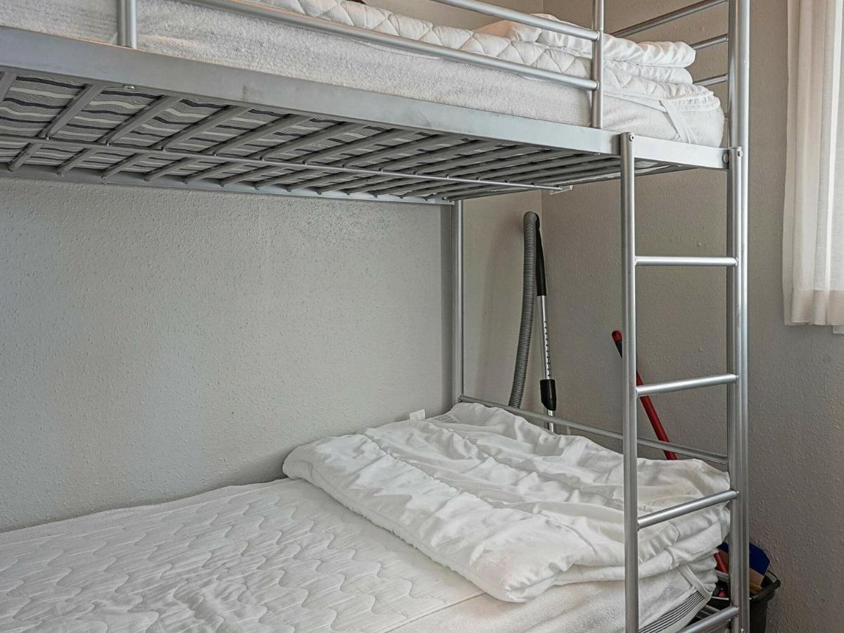 Three-Bedroom Holiday Home In Hasle 3 Vang  Rum bild